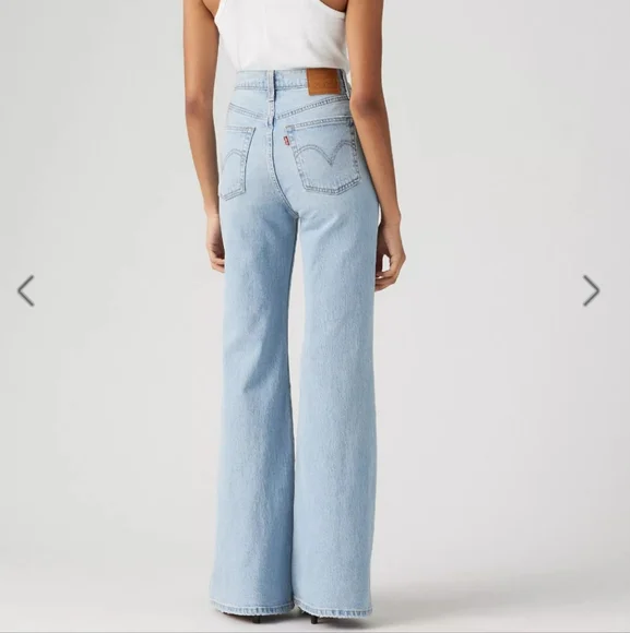 Levi's Ribcage Bell Vintage - Picture 2 of 5